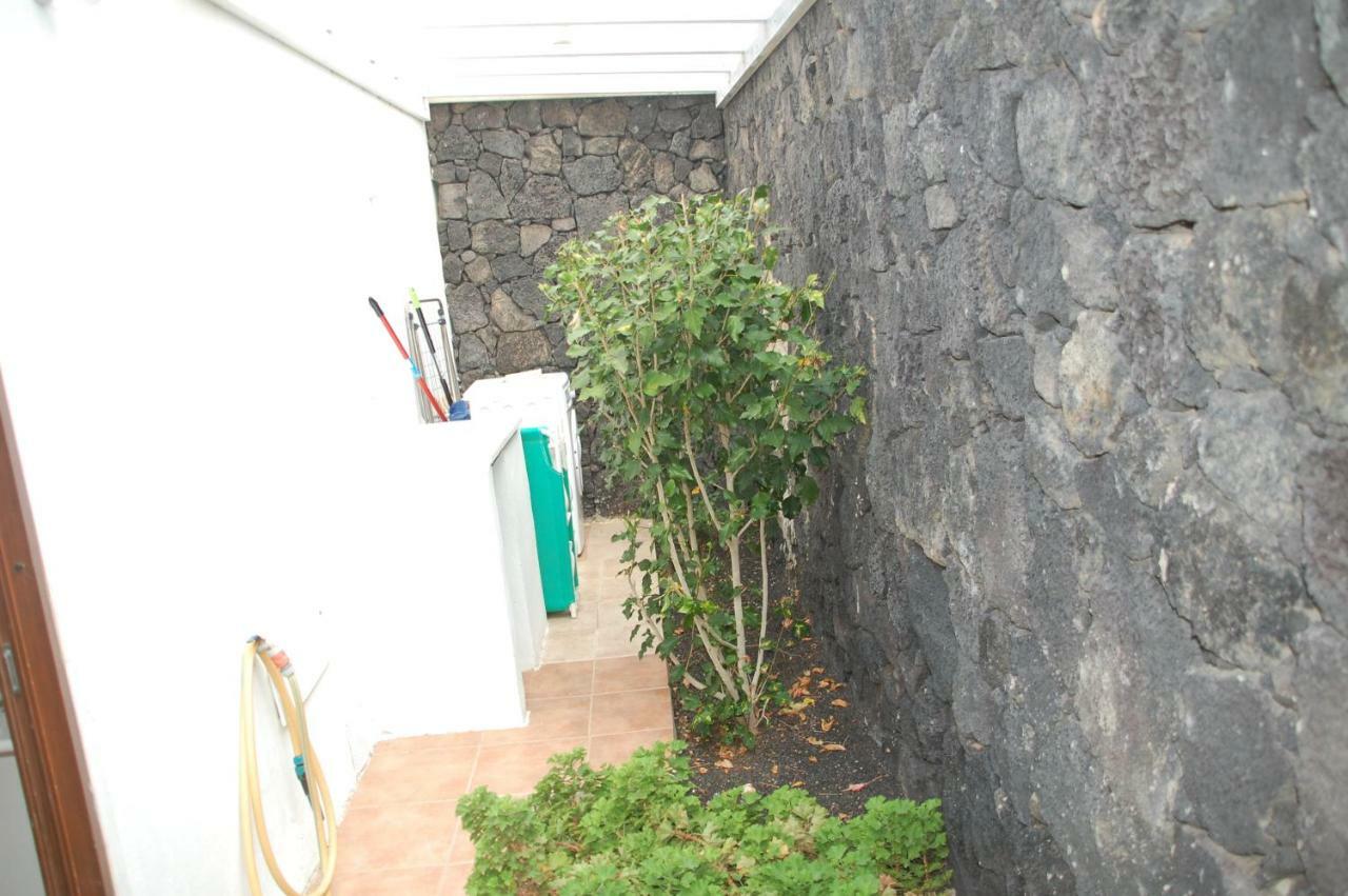 Villa Jupe Tías Esterno foto